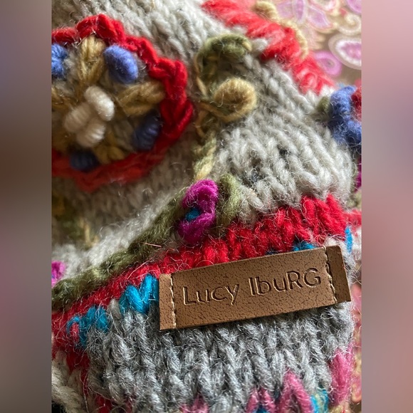 Sweetest LUCY IBURG colorful Wool handcrafted in Peru Hat Mitten SET Accessory - Picture 3 of 12